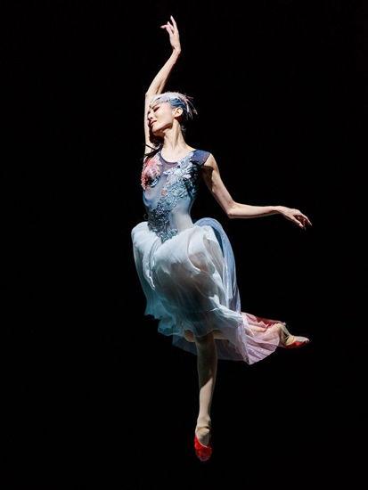 衡山成人舞蹈古风舞视频,成人舞蹈风采再现